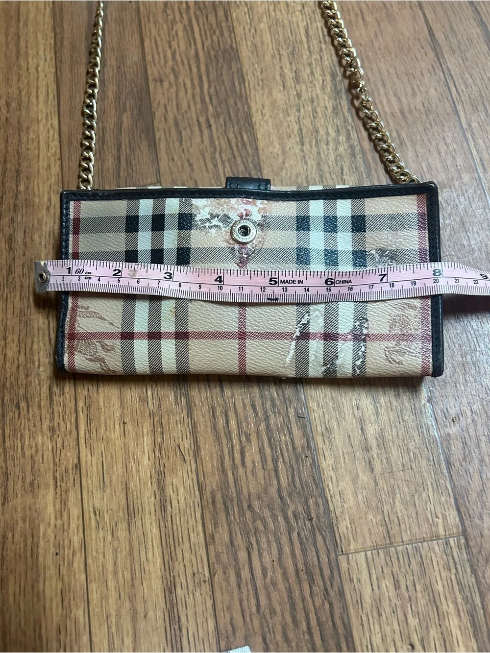 Burberry Classic Plaid Crossbody Wallet with Chain Strap - Beige/Black